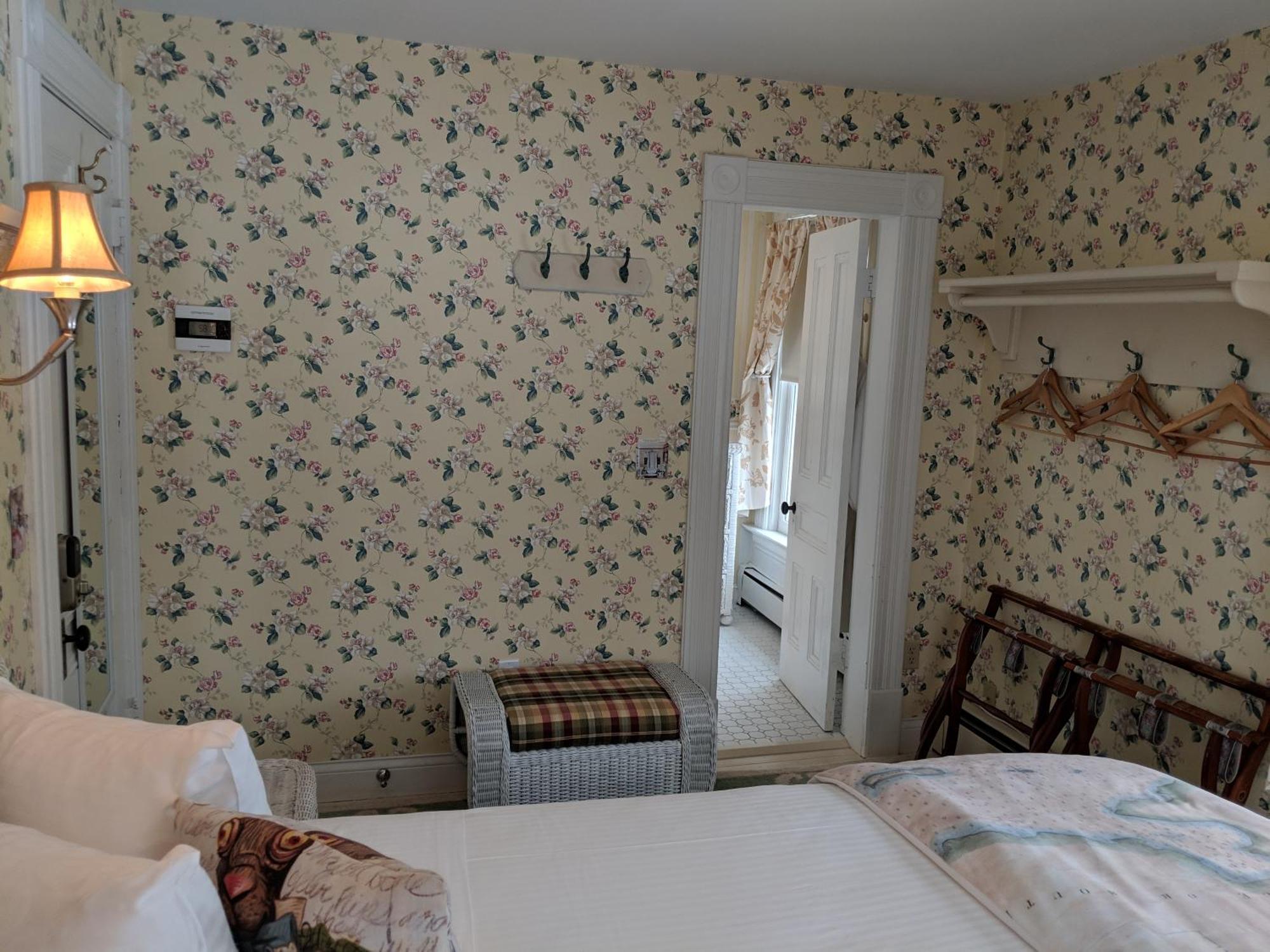 Heart Of The Village Bed & Breakfast In Shelburne Vt Room photo