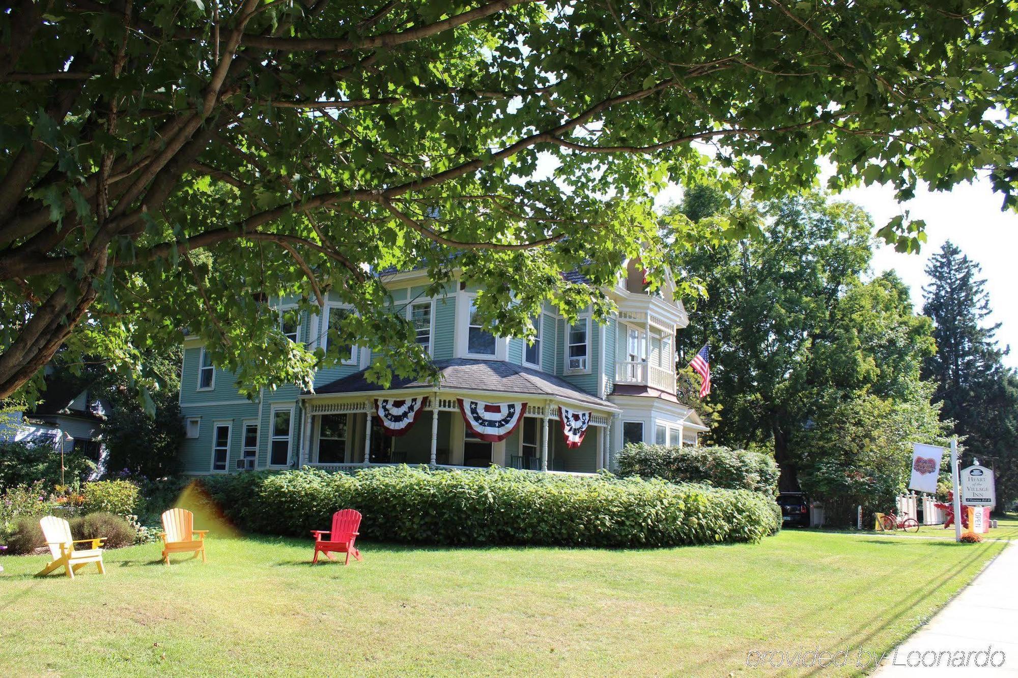 Heart Of The Village Bed & Breakfast In Shelburne Vt Exterior photo